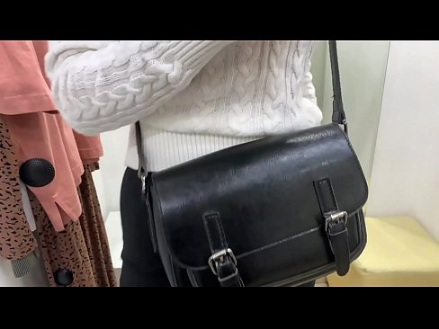 ❤️ Gənc qadın FeralBerry-nin fitinq otağında dildo ilə ictimai masturbasiyası Seks videosu az.pornochaturbate.ru ﹏